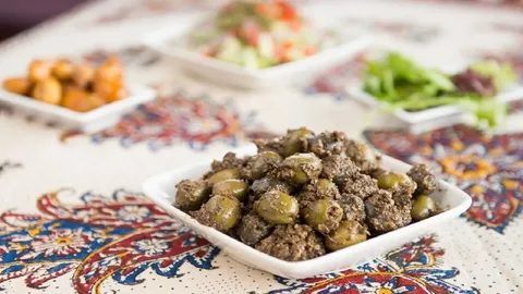 تصویر 1 از بهترین زیتون پرورده + قیمت خرید عالی